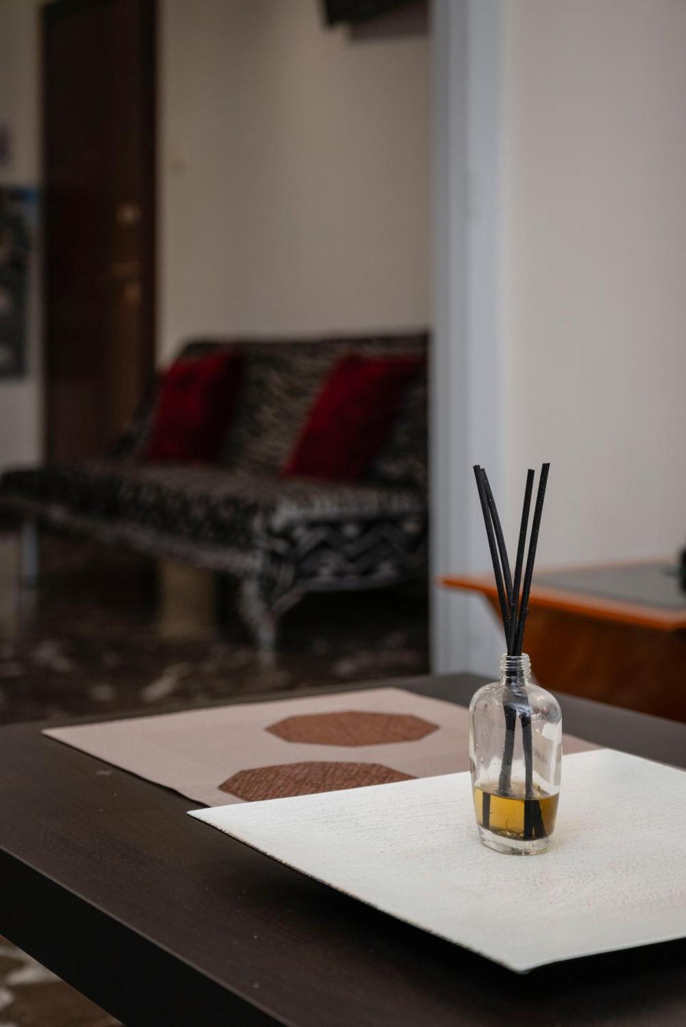 Local Urban Living 2Bd Apartment In Athen Eksteriør billede
